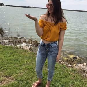 Meet your Posher, Hannah